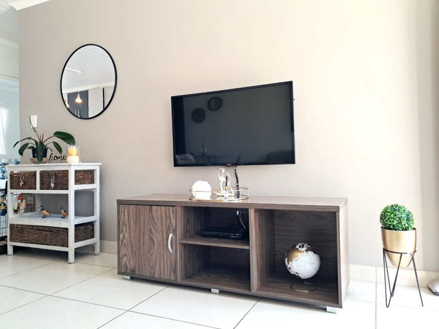 2 Bedroom Property for Sale in Dana Bay Western Cape